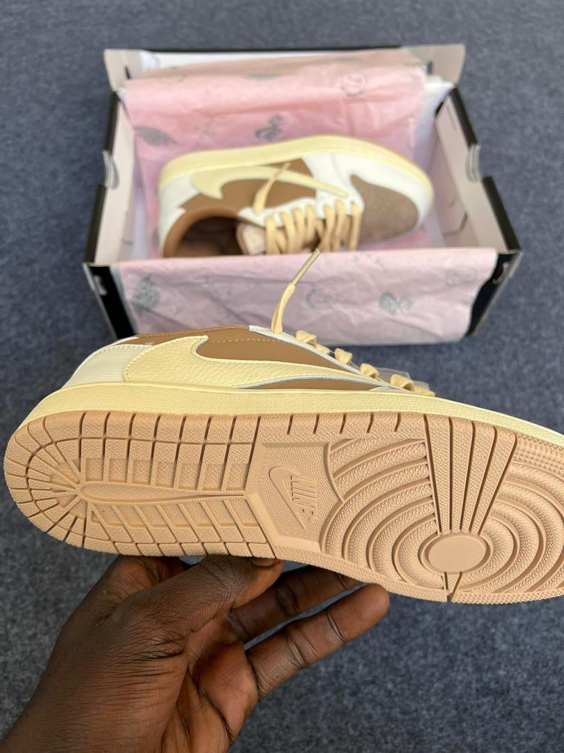 Nike TRAVIS SCOTT