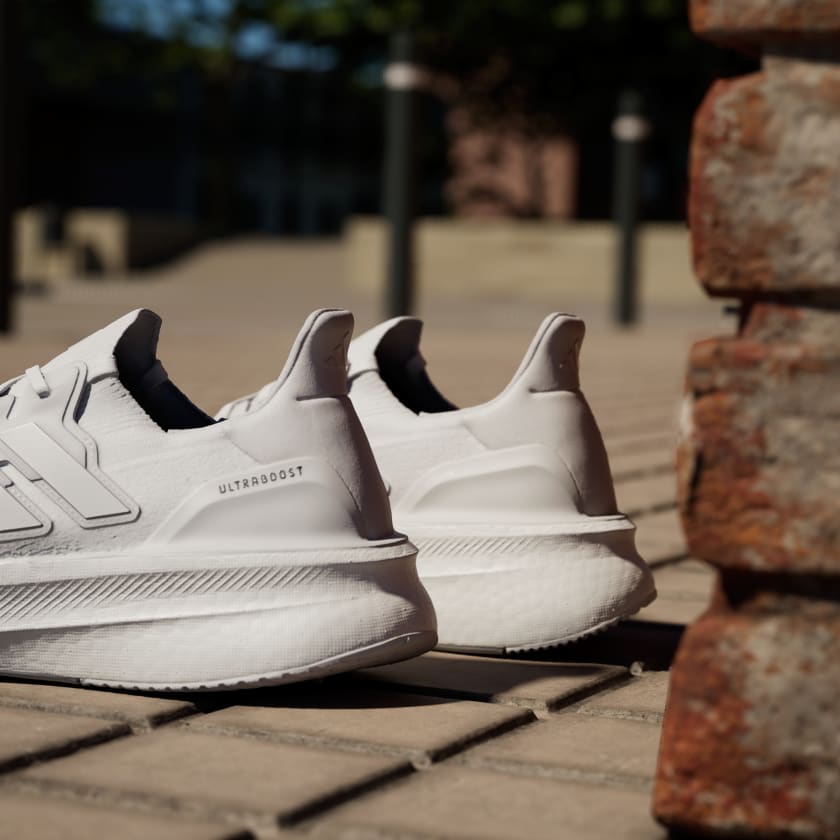 Adidas UltraBoost 5