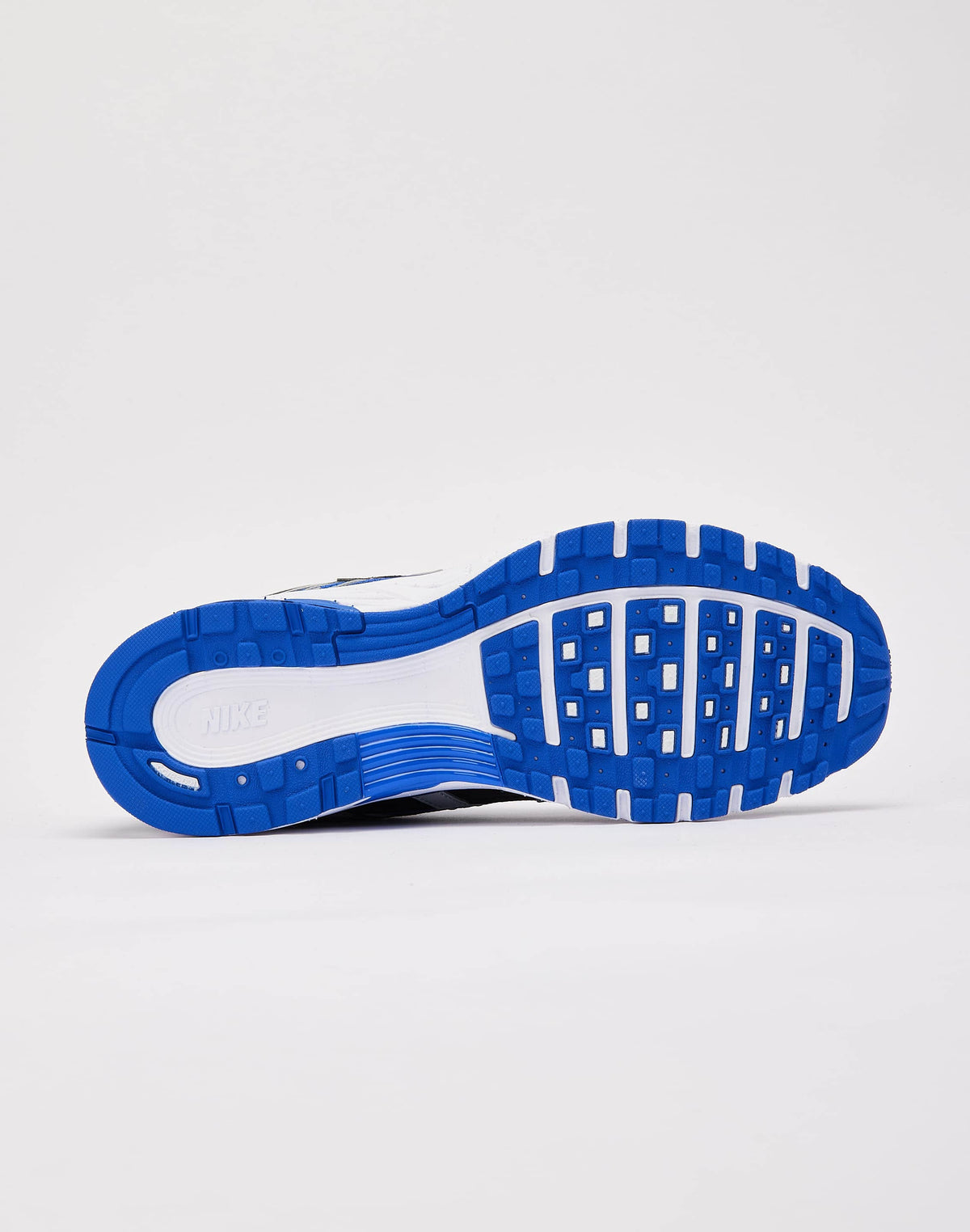 Nike P6000