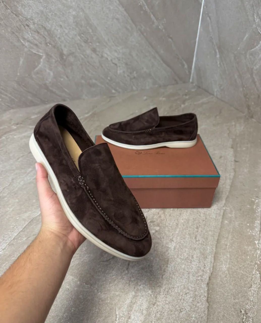Mocassins Loro Piana en Daim Cuir original