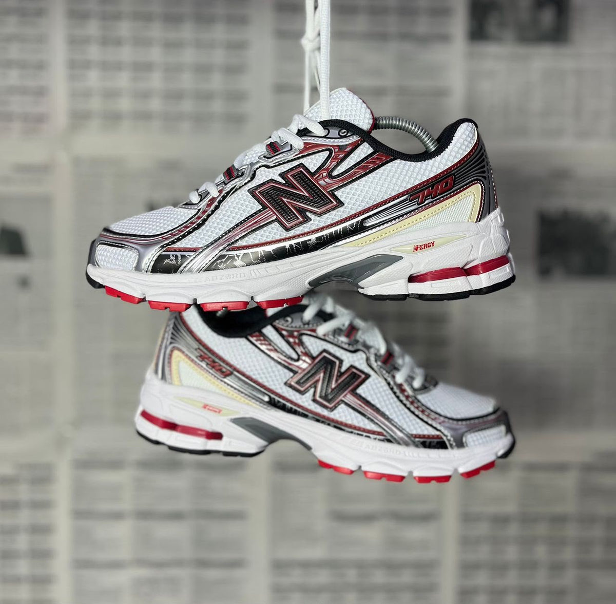 New Balance 740 Authentique