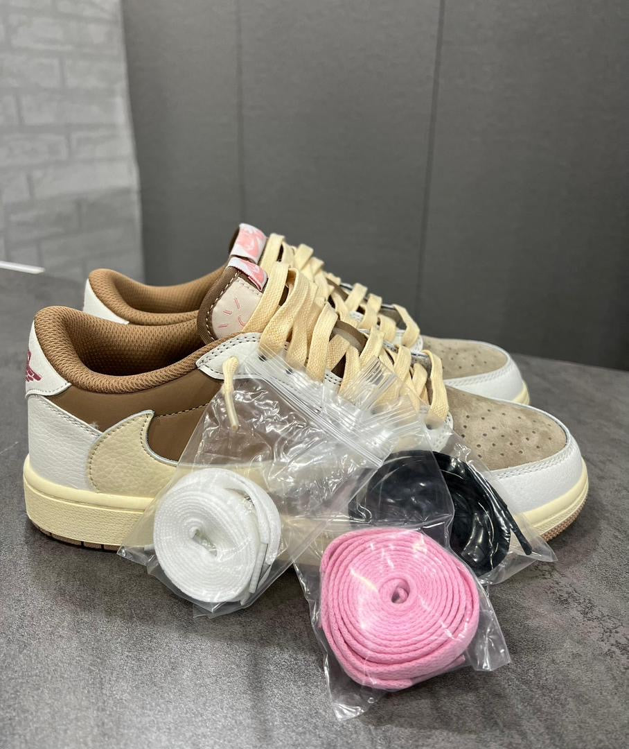 Nike TRAVIS SCOTT