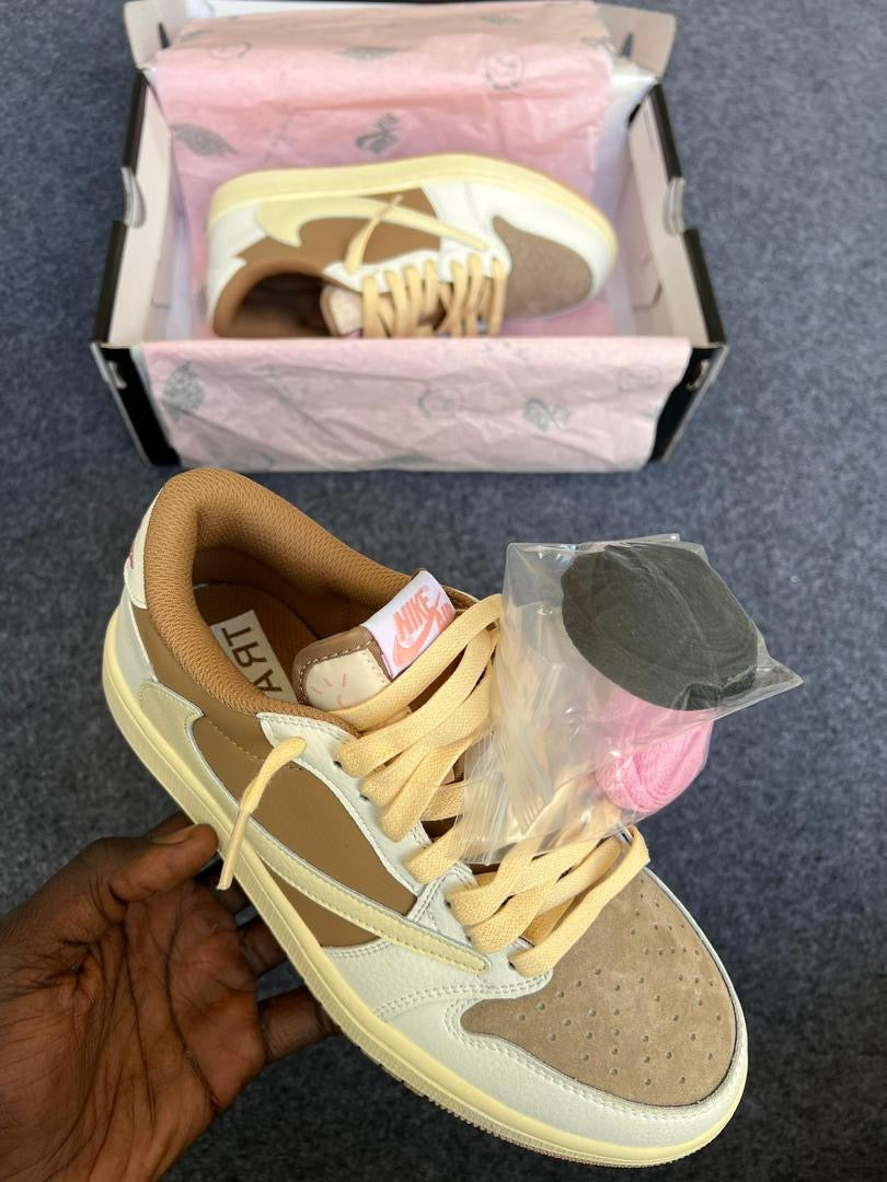 Nike TRAVIS SCOTT