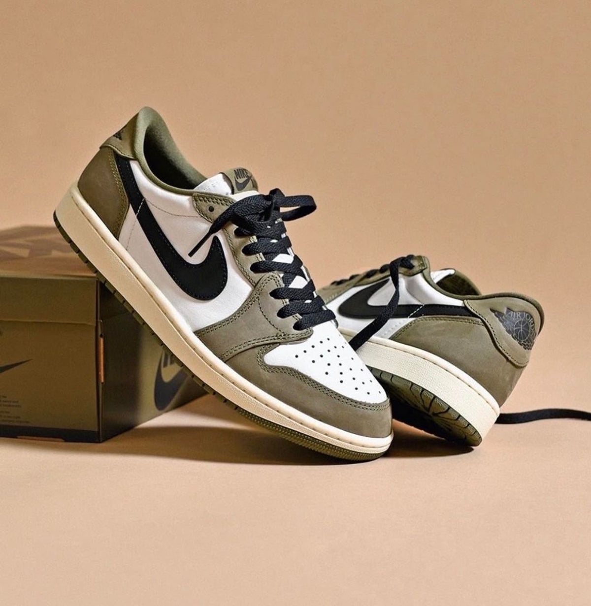 Nike Jordan One Low