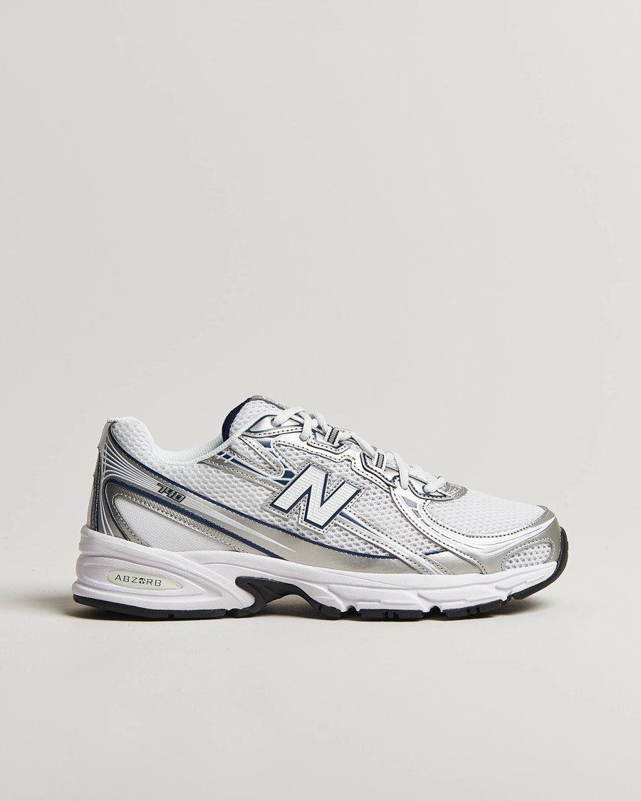 New Balance 740