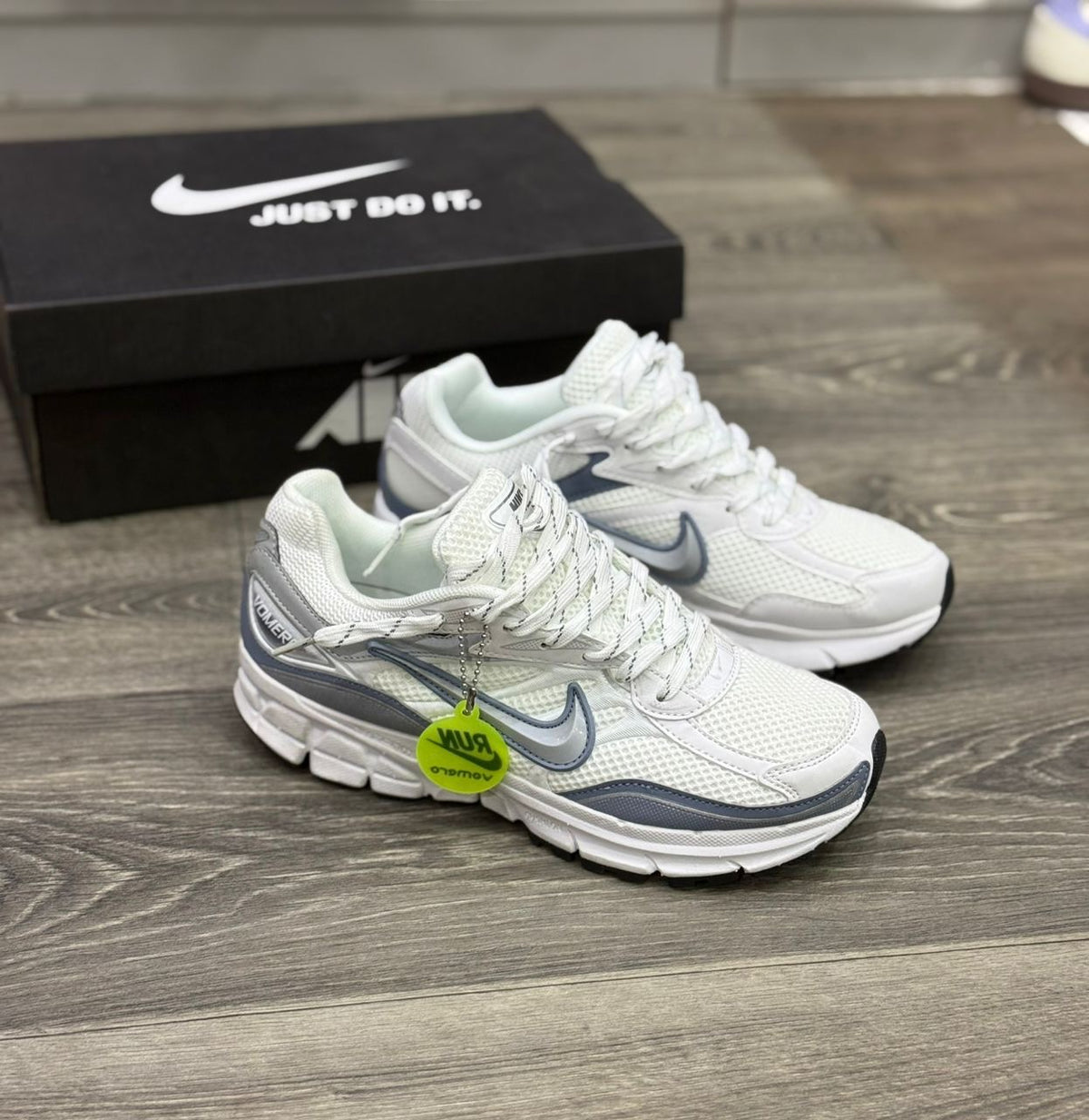 Nike VOMERO 6️⃣