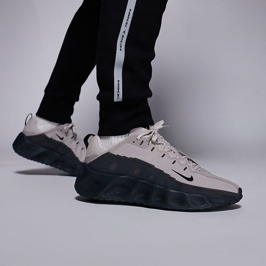 Nike AVA Rover
