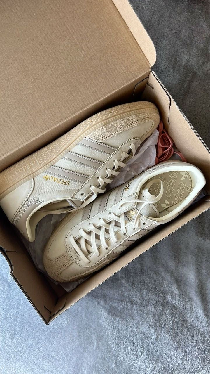 Adidas Spezial 🍂🤍