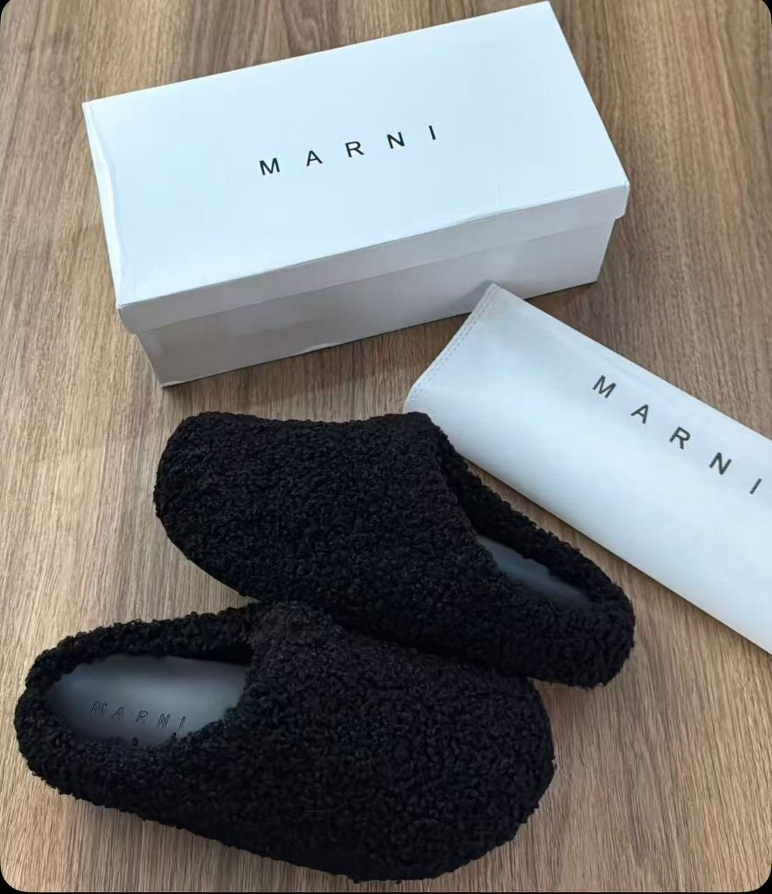Sandales babouche MARNI Authentique
