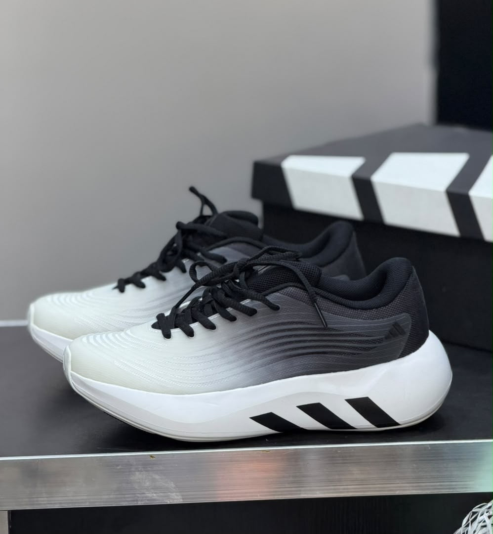 Basket Trainning Adidas  orthopédiques Authentique