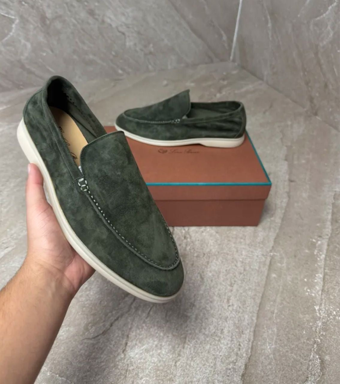 Mocassins Loro Piana en Daim Cuir original