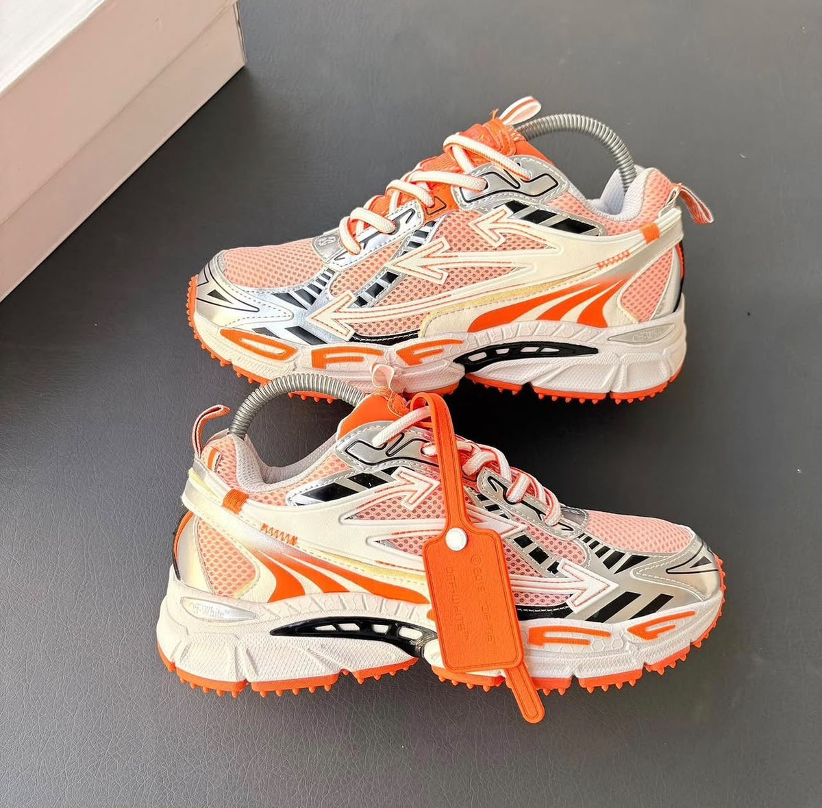Off White