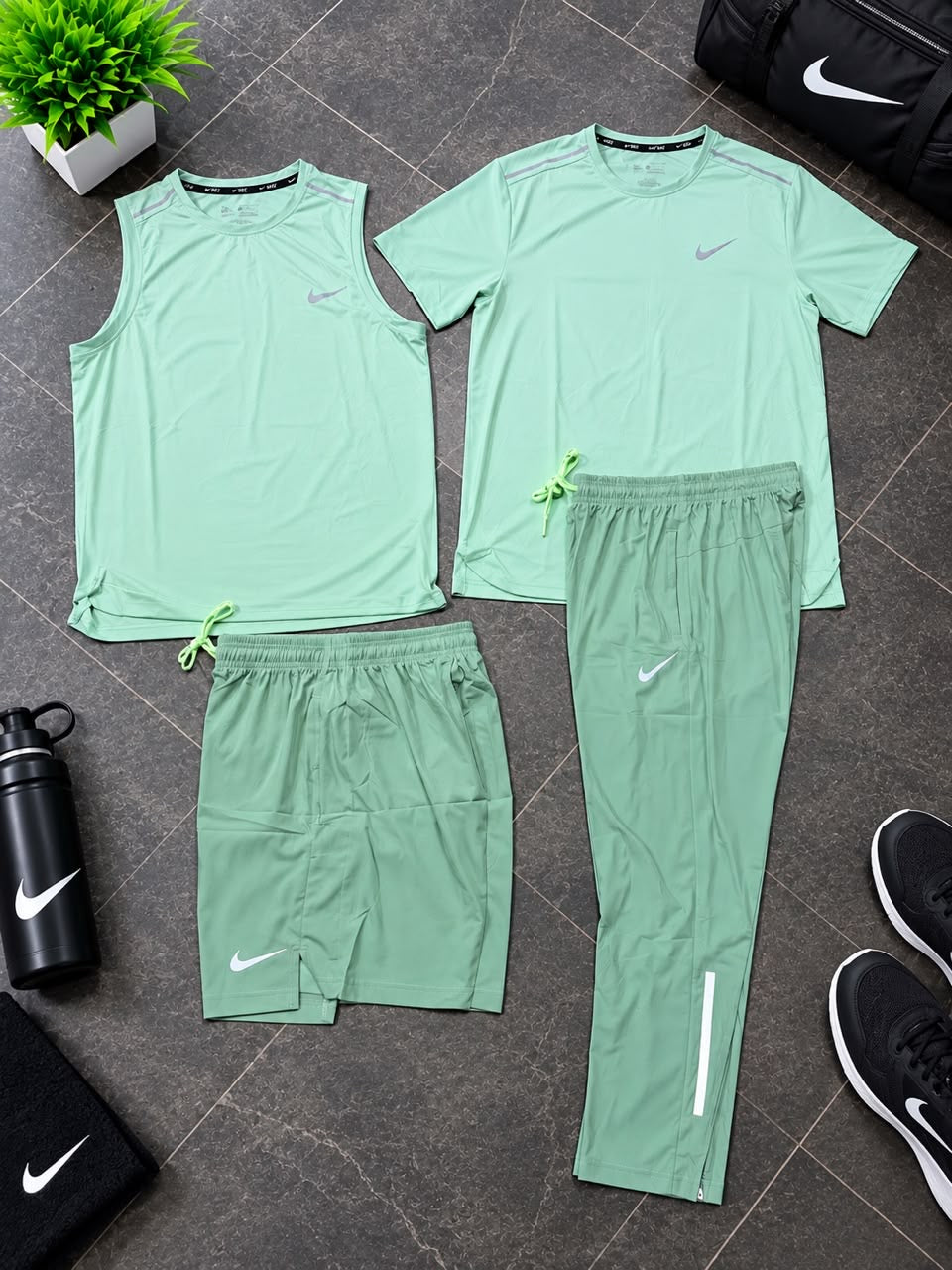 Ensemble survêtement Nike homme 4 pièces : Qualité Premium