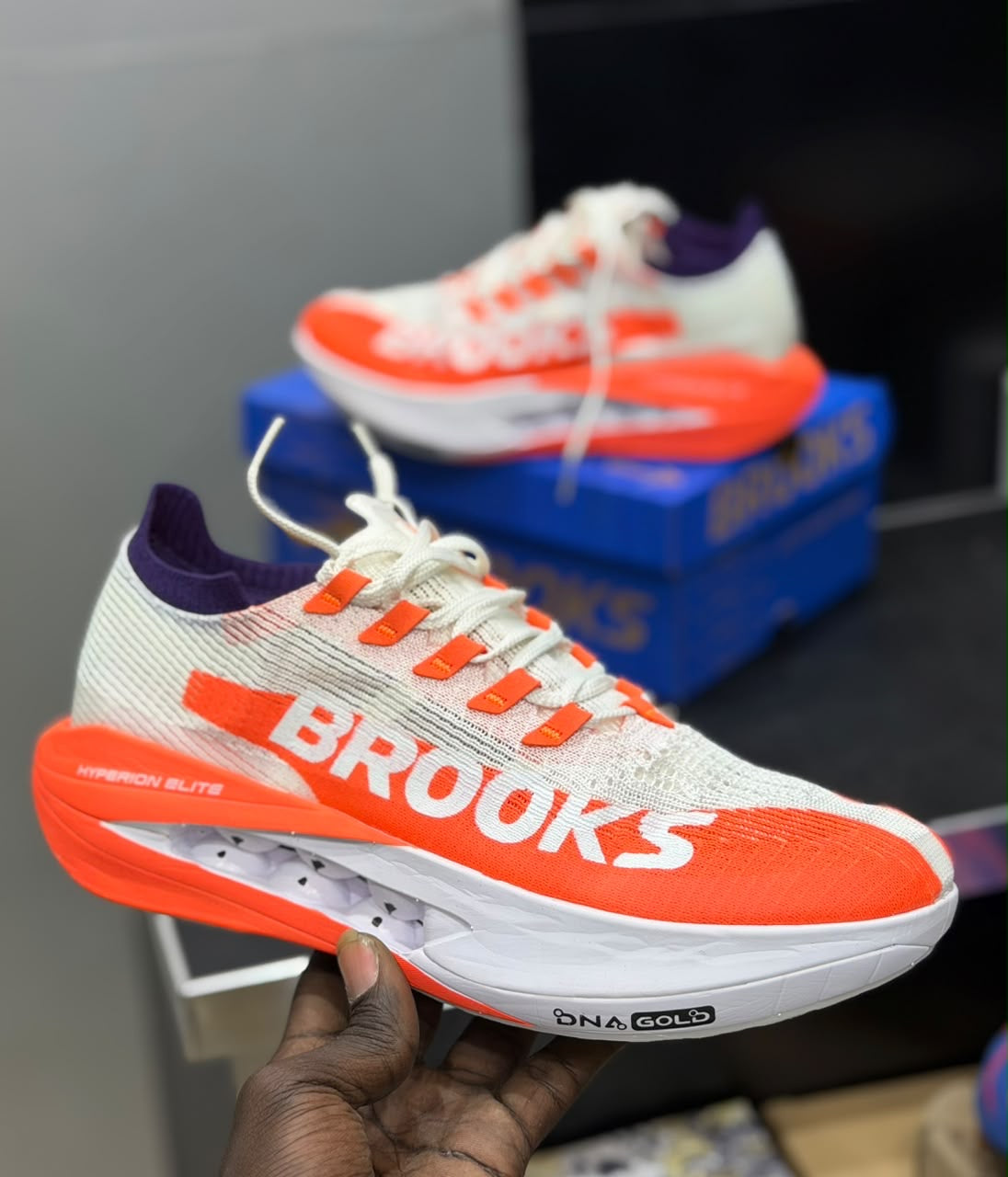 Basket Trainning BROOKS Authentique