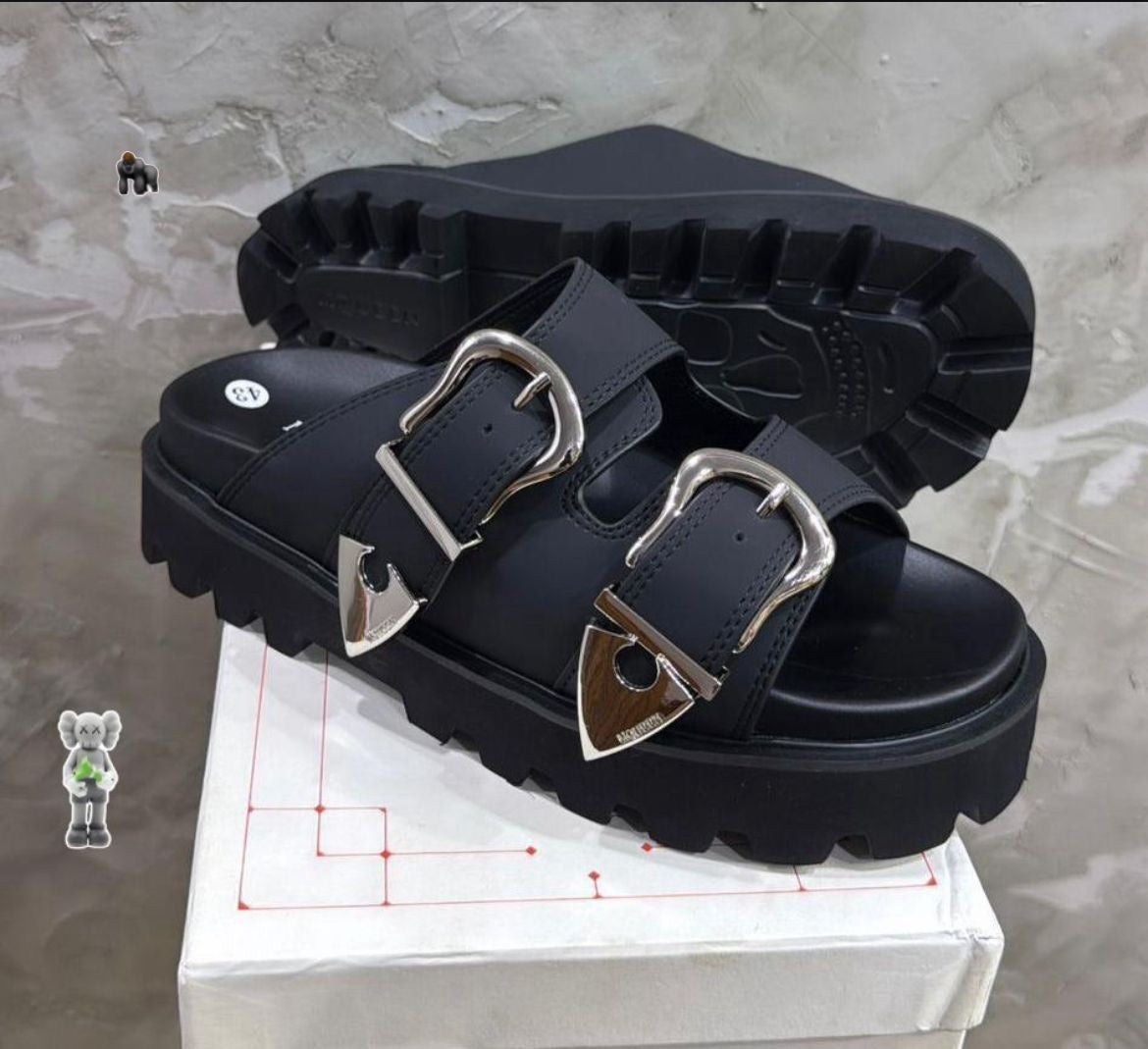 Sandales ALEXANDRE Mc QUEEN Authentique