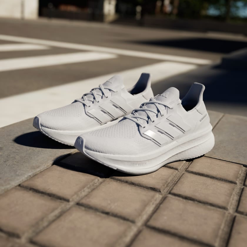 Adidas UltraBoost 5