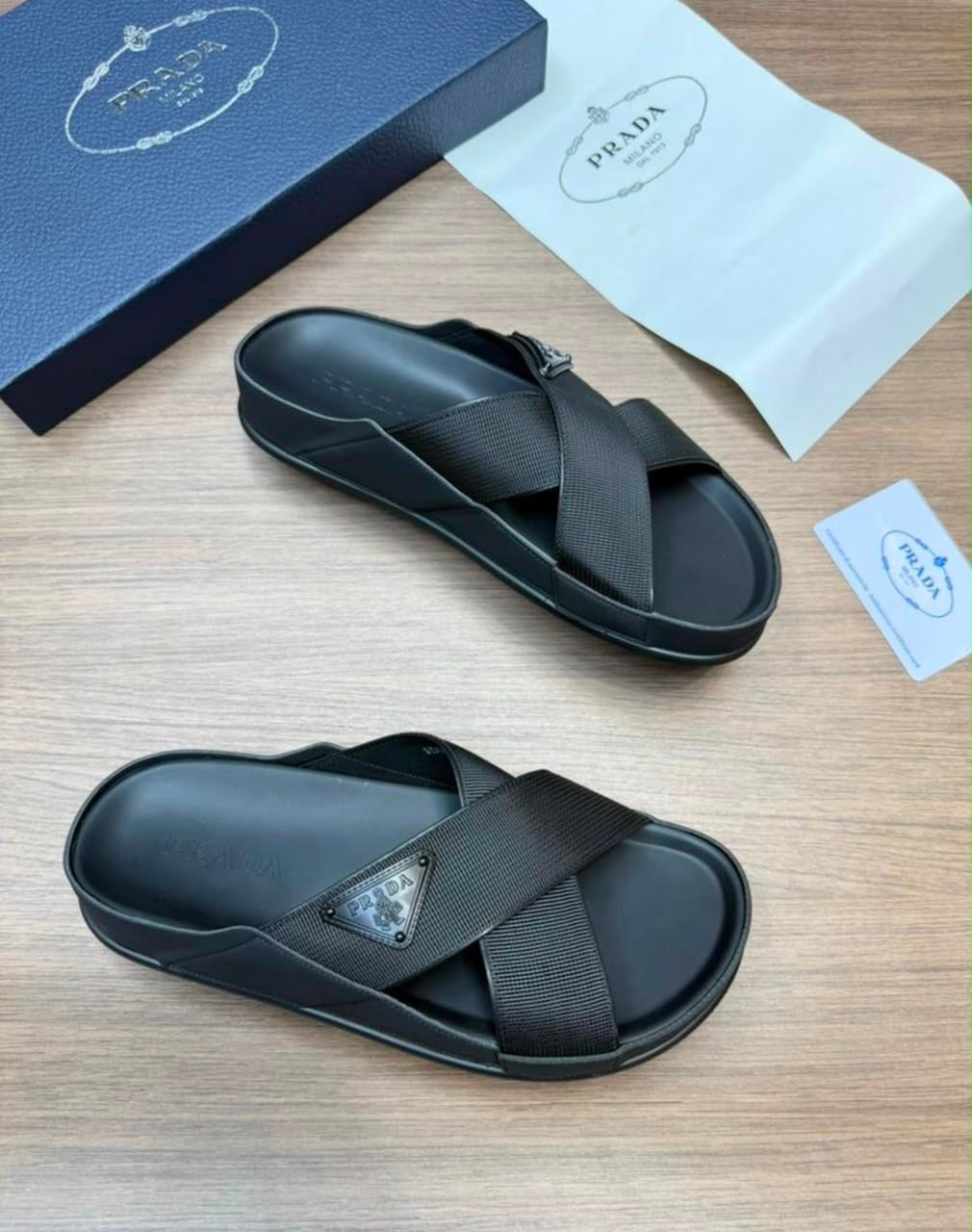 Sandales PRADA Authentique