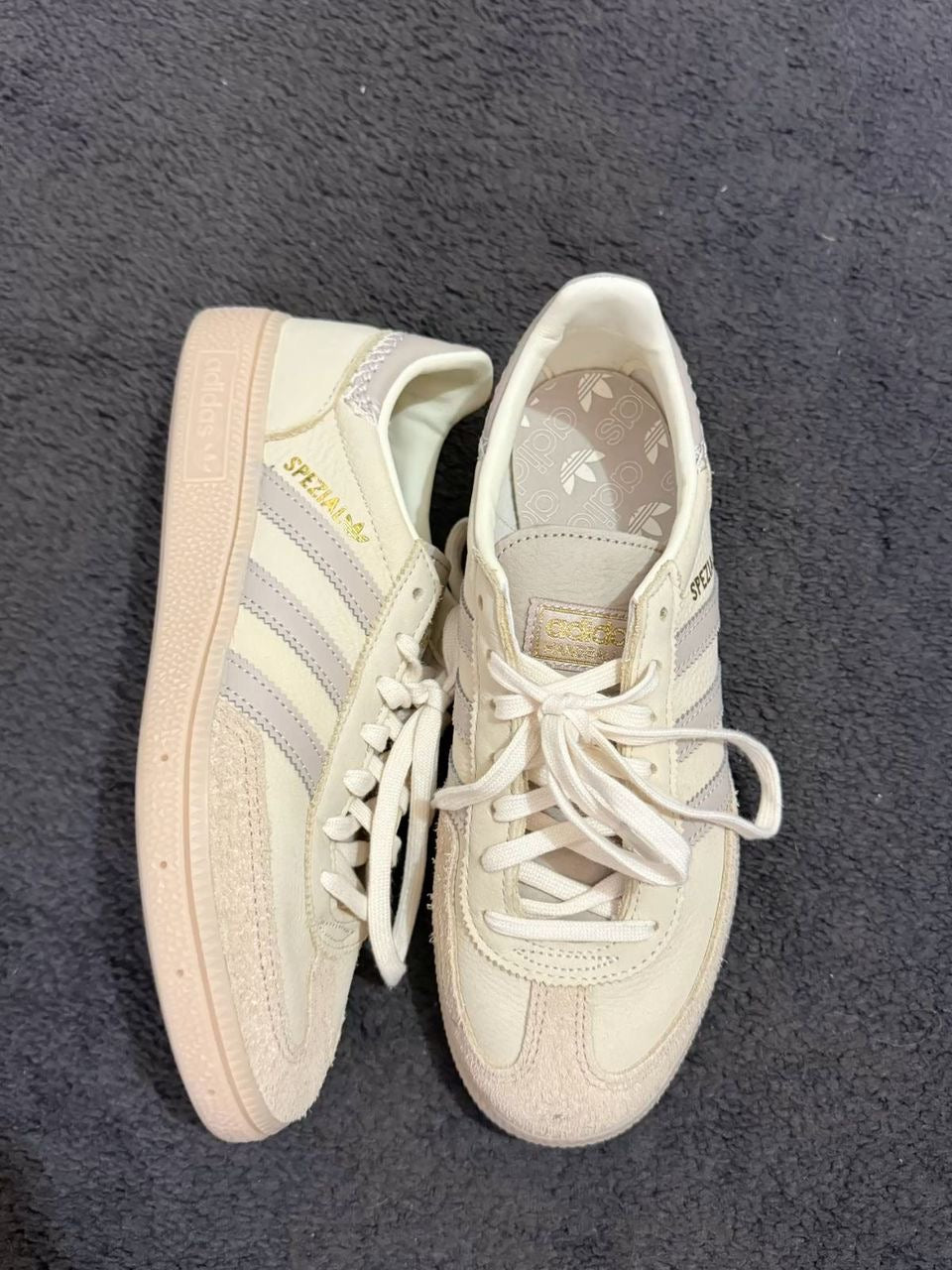 Adidas Spezial 🍂🤍