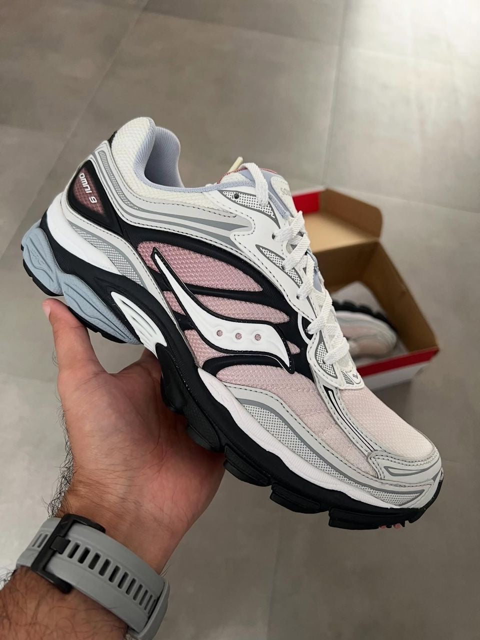 Saucony