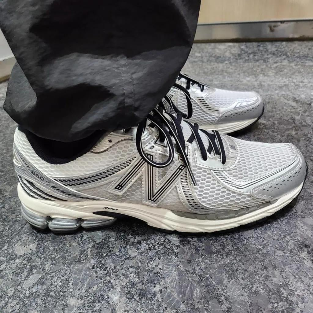 New Balance ⚖️ 860V2