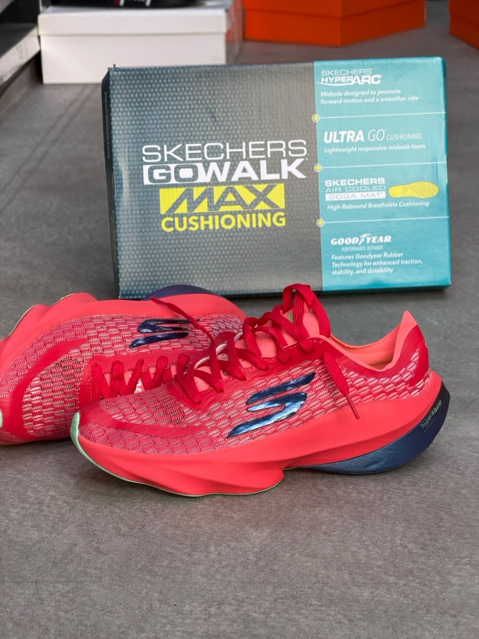 Skechers