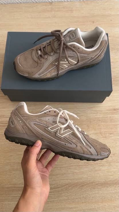 New Balance 204L