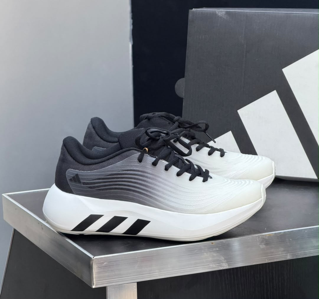 Basket Trainning Adidas  orthopédiques Authentique