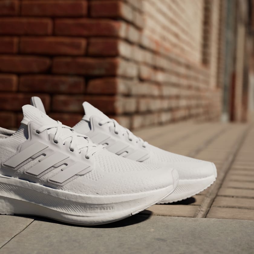 Adidas UltraBoost 5